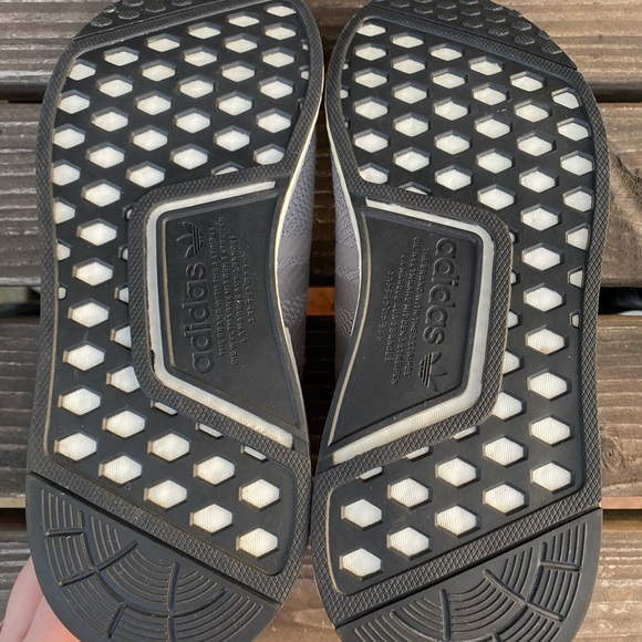 Adidas NMD R1 - Picture 4 of 5